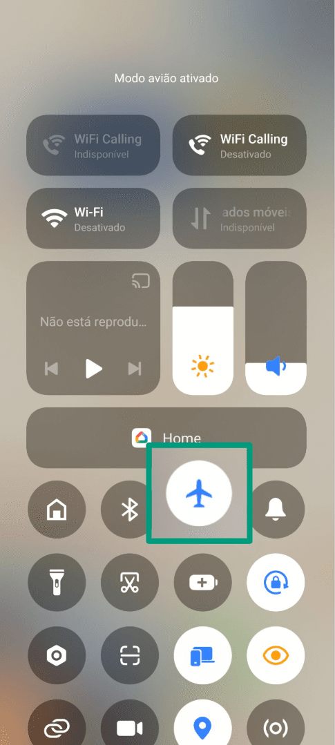 An Android screenshot, showing the Airplane Mode icon in the Quick Settings menu.