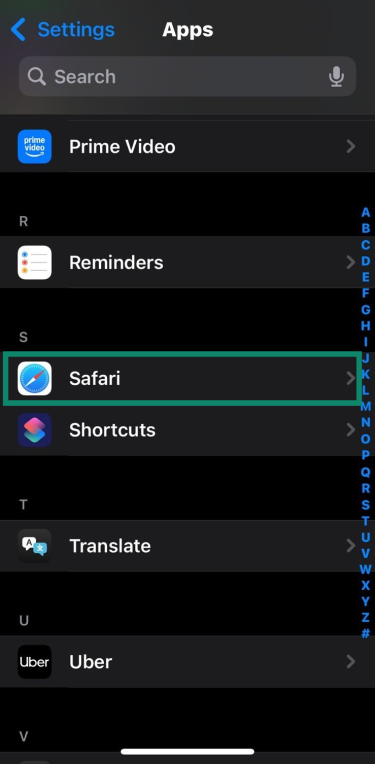 iOS settings screen with Safari app highlighted.